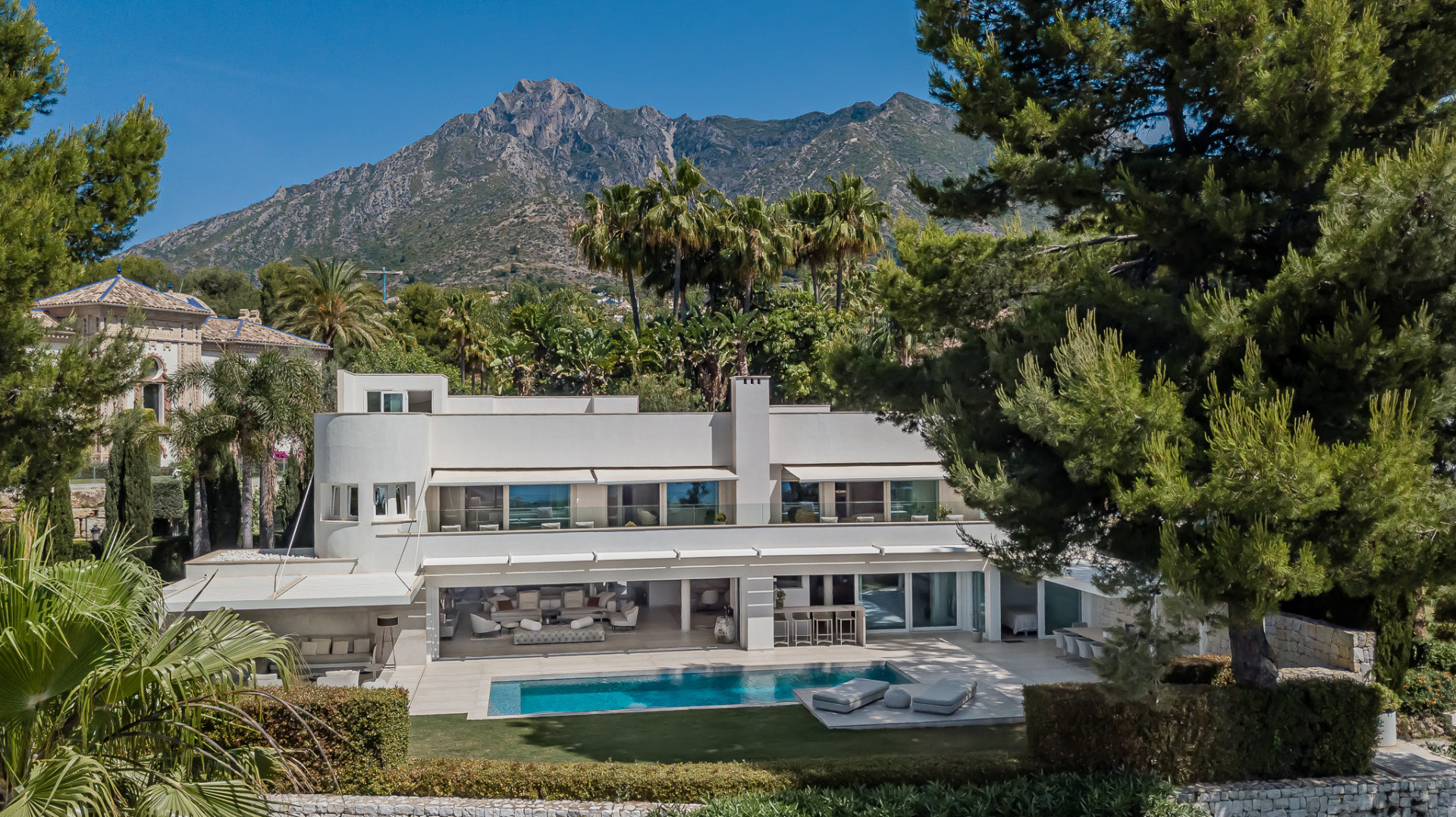 Villa in Marbella Golden Mile, Marbella - Image 1