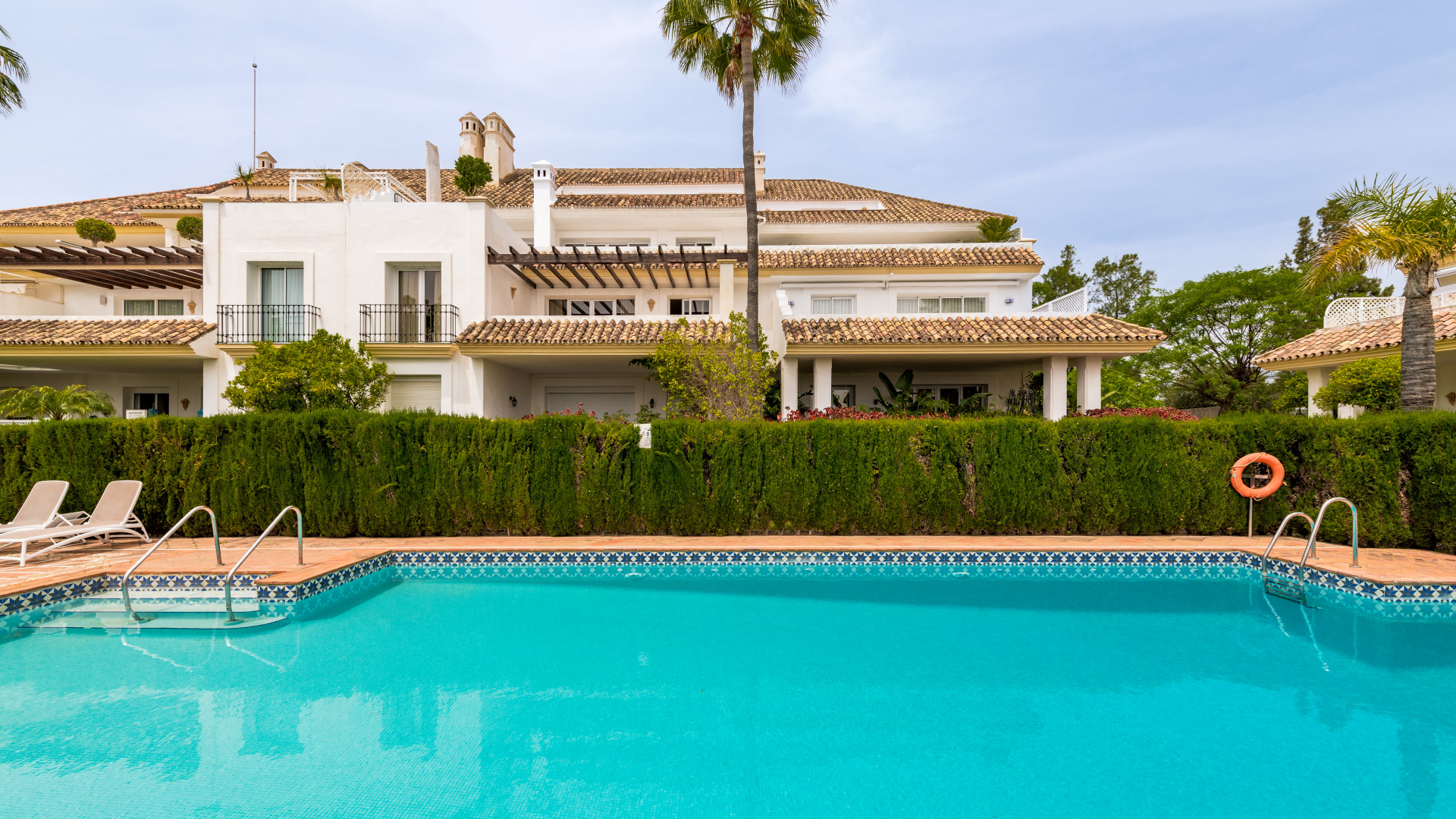 Apartment in Marbella Golden Mile, Marbella - Image 1