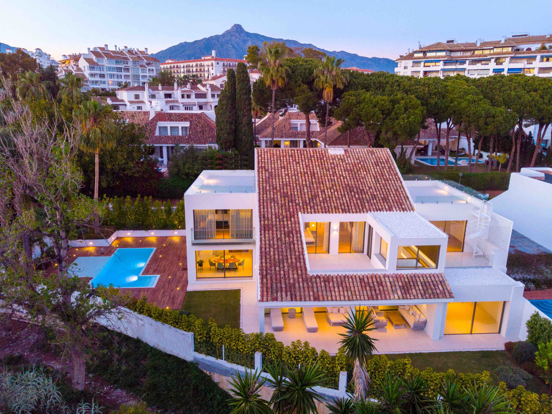 Villa à Nueva Andalucia, Marbella