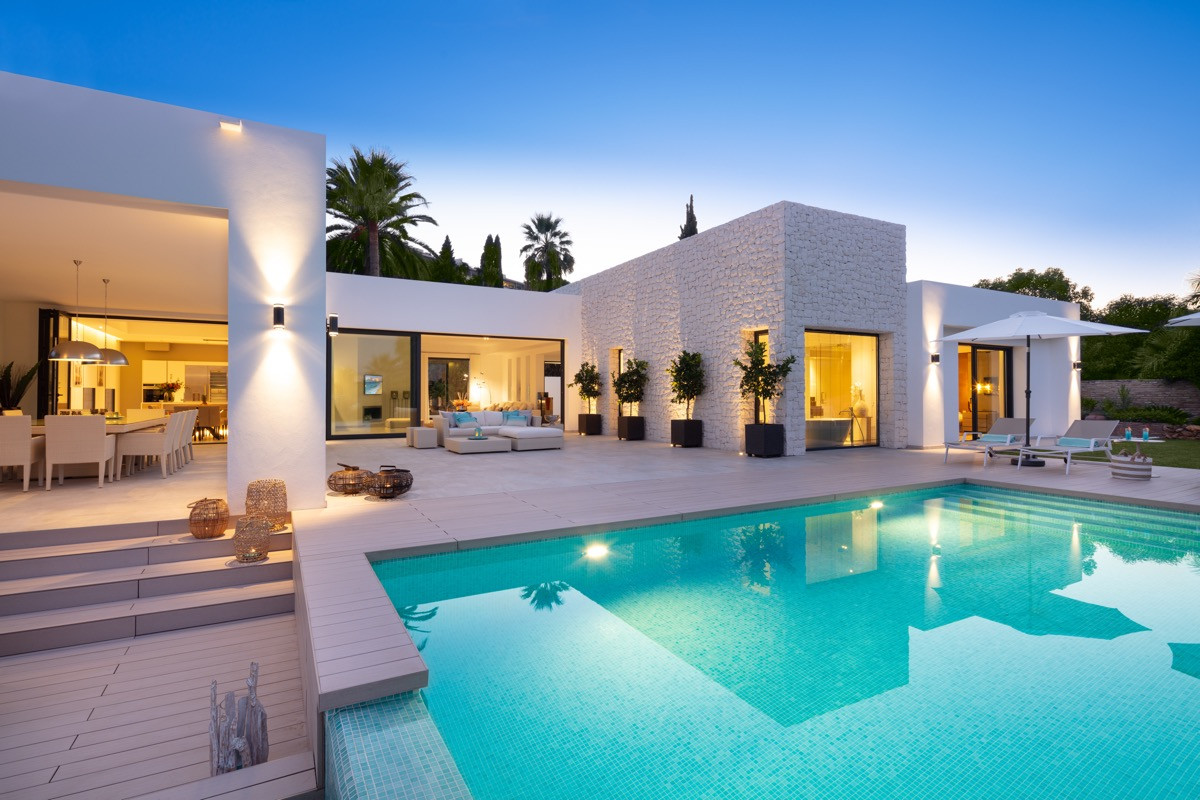 Villa in Nueva Andalucia, Marbella - Image 1