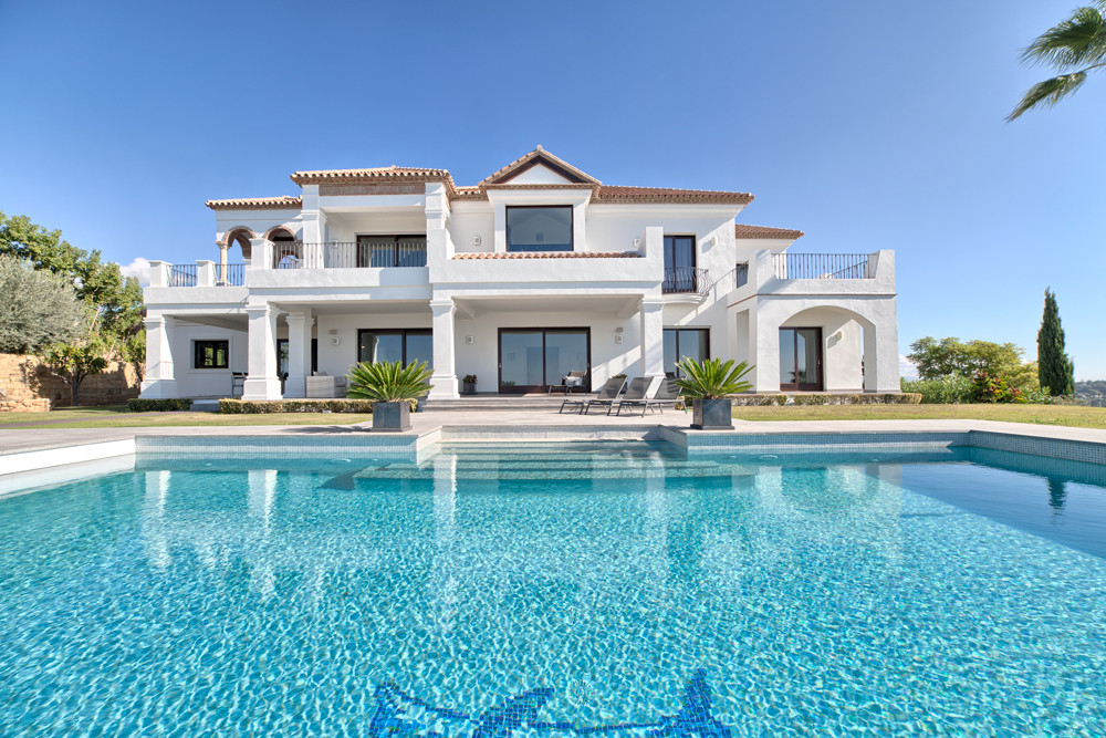 Villa in Los Flamingos, Benahavis