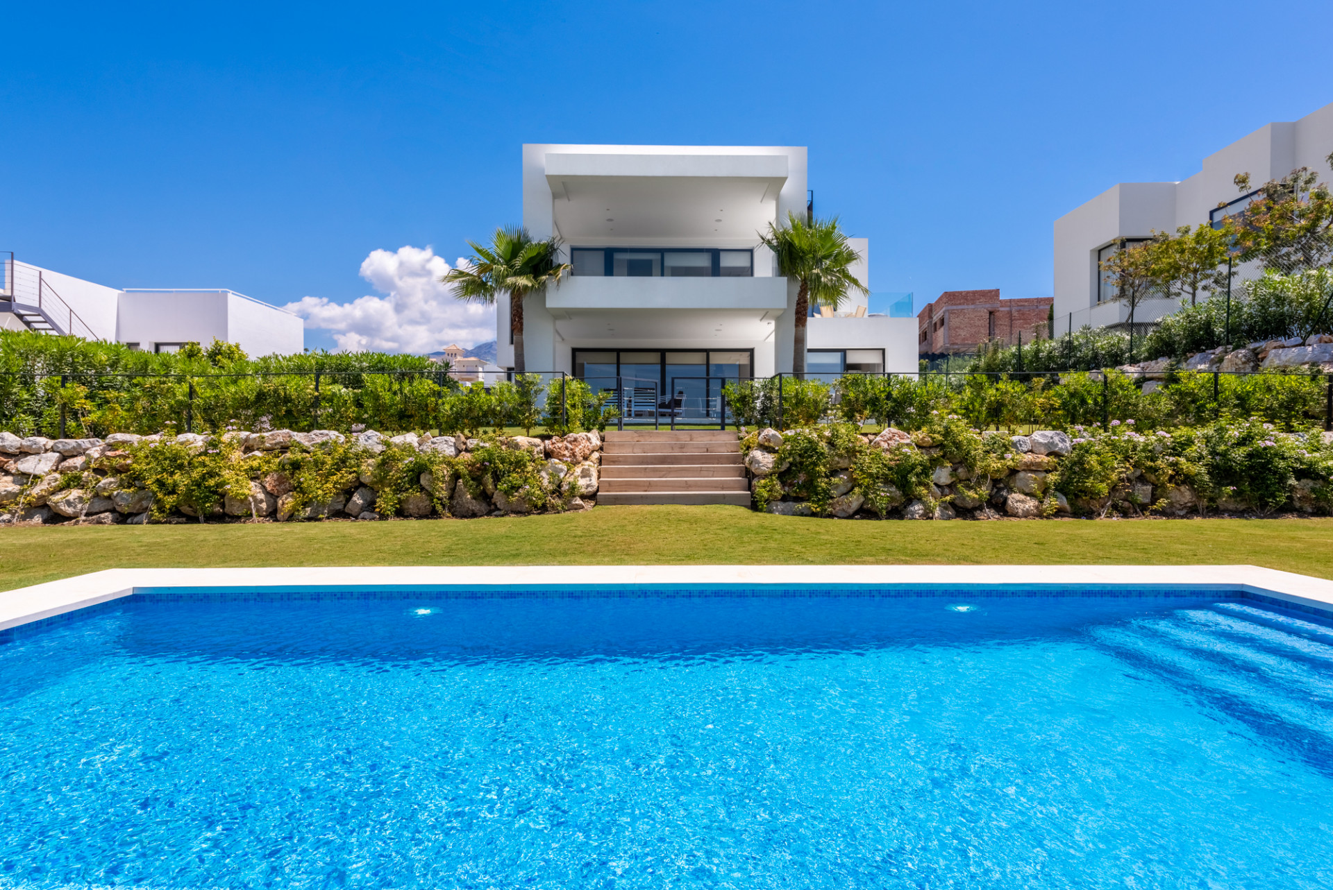 Villa en Nueva Andalucia, Marbella - Image 1