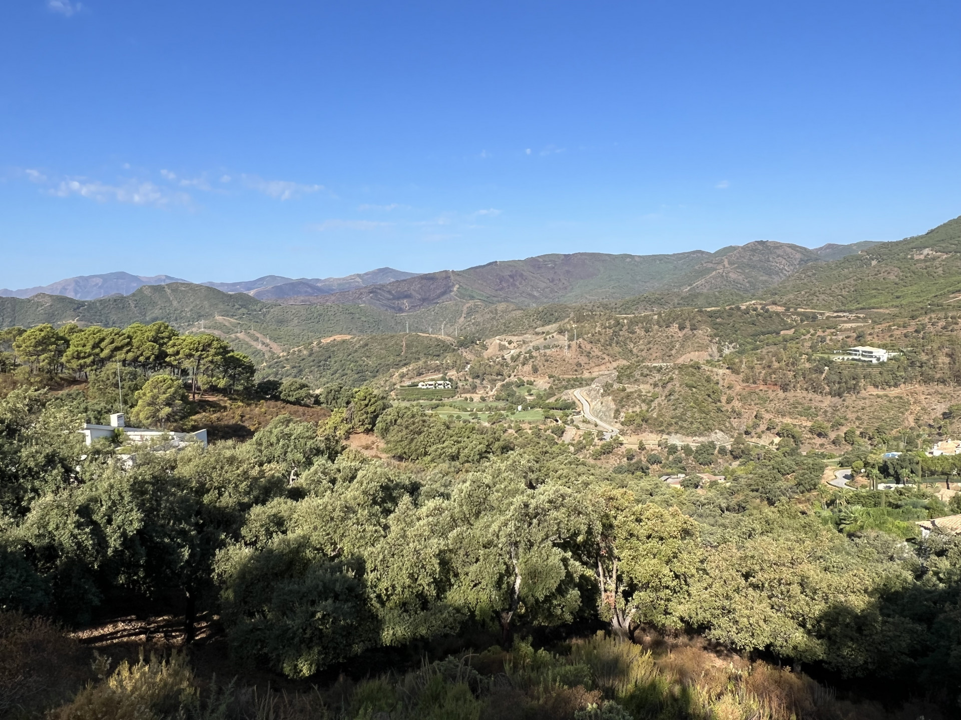 Plot en La Zagaleta, Benahavis - Image 1