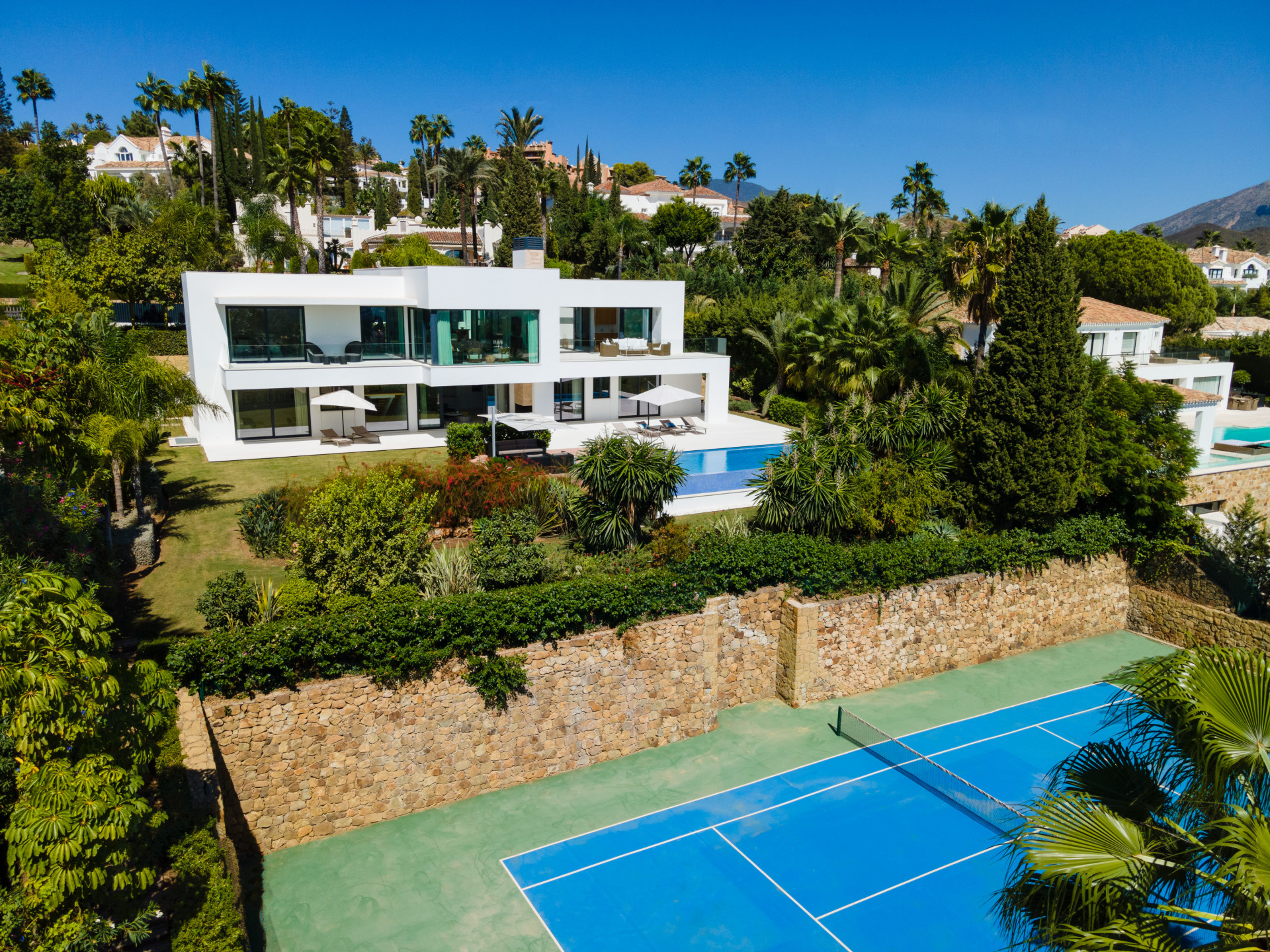 Villa à Nueva Andalucia, Marbella