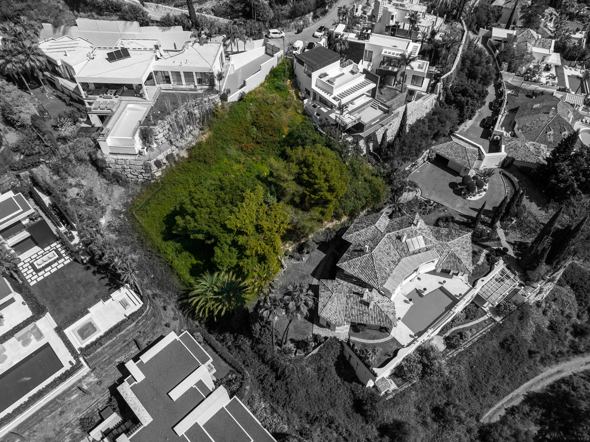 Plot in La Quinta, Benahavis - Image 1