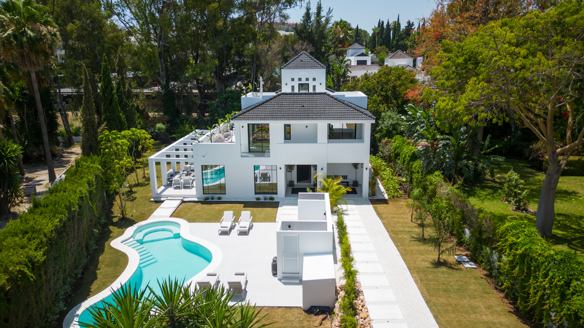 Villa in Nueva Andalucia, Marbella