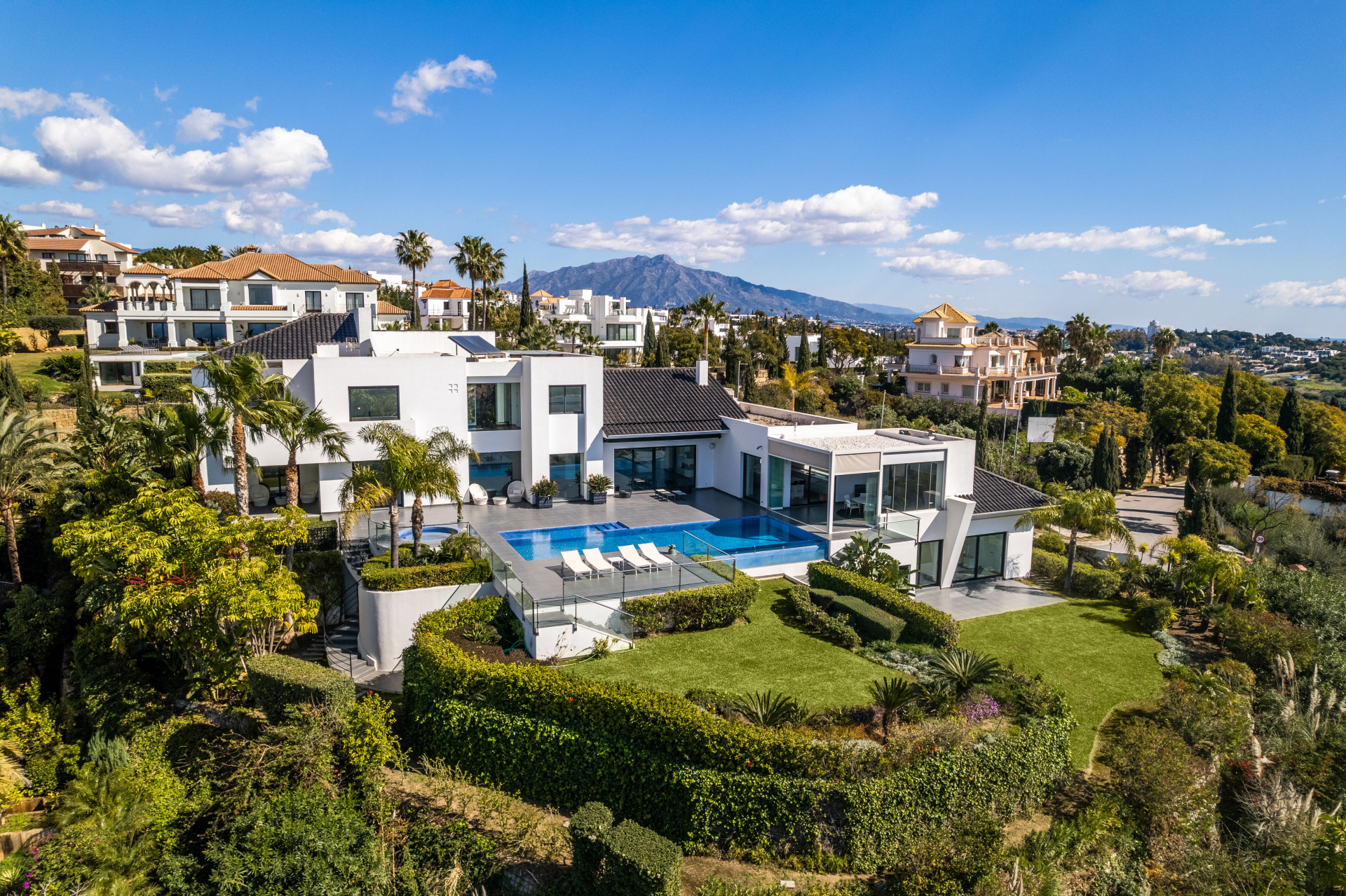 Villa en Los Flamingos, Benahavis - Image 1