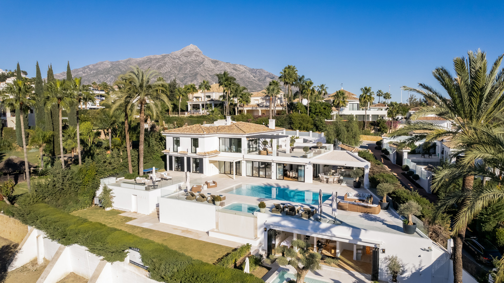 Villa à Nueva Andalucia, Marbella