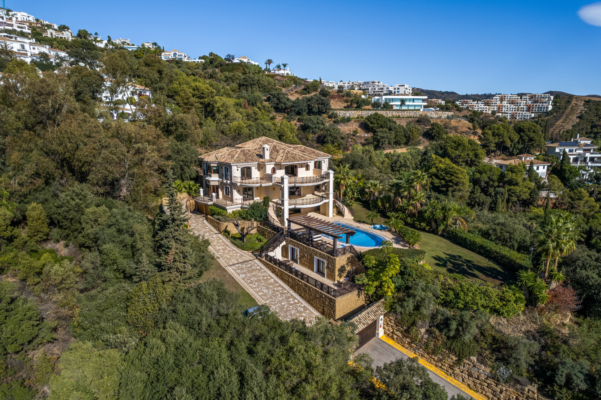 Villa in Marbella Este, Marbella - Image 1