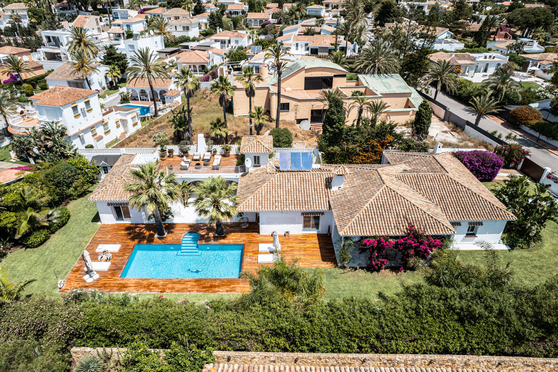 Villa in Marbella Este, Marbella - Image 1