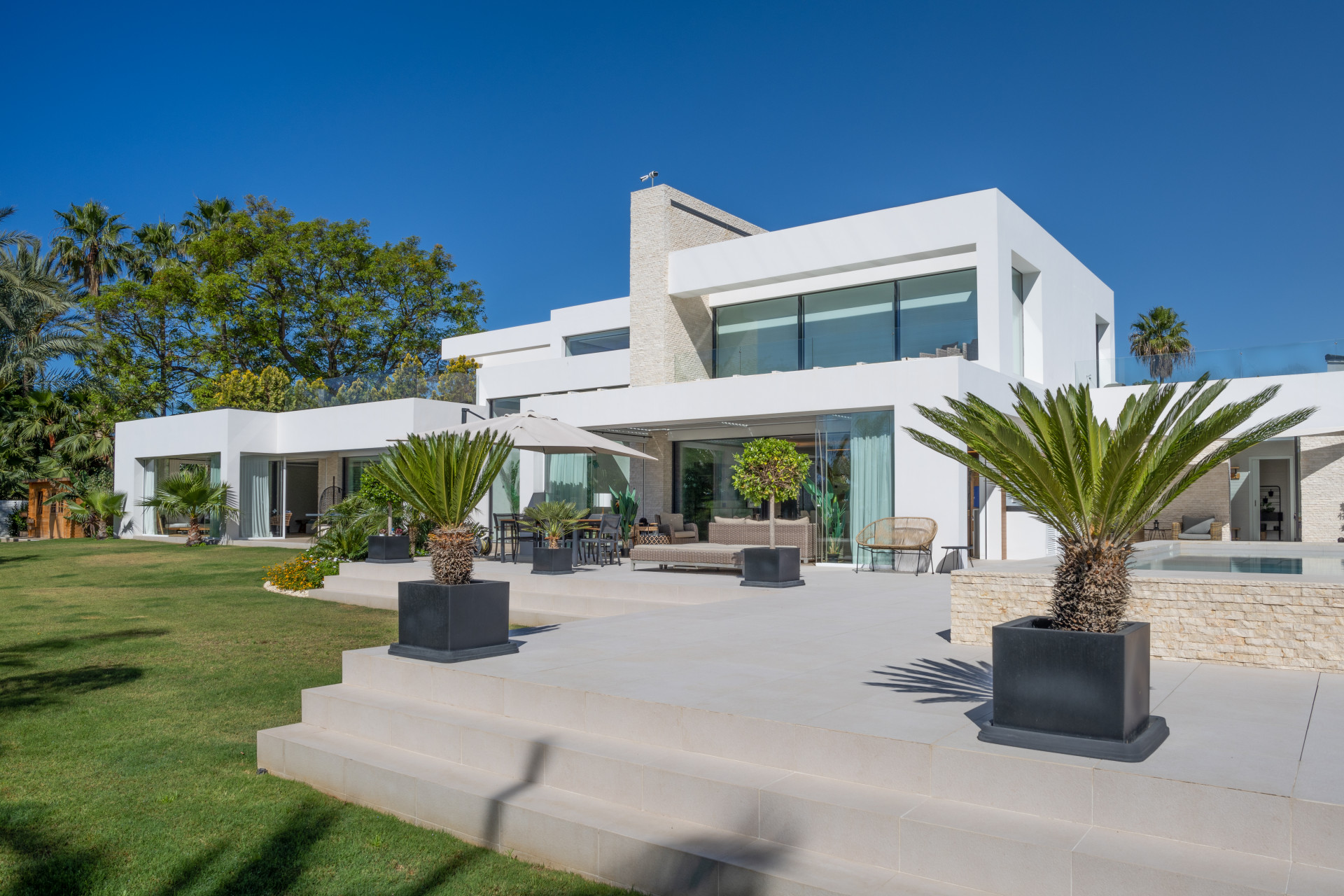 Villa in Estepona East, Estepona - Image 1