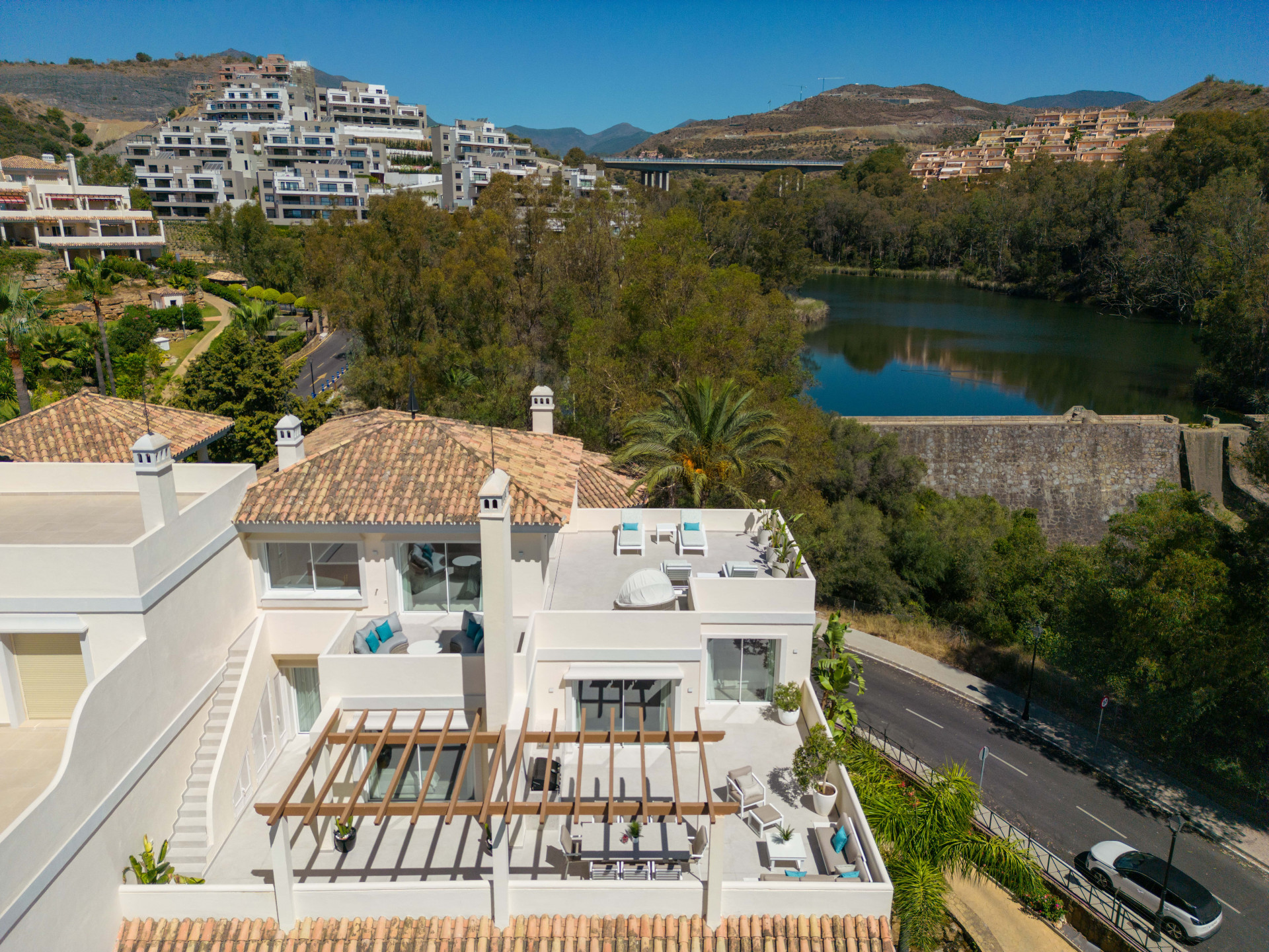 Duplex Penthouse in Nueva Andalucia, Marbella - Image 1