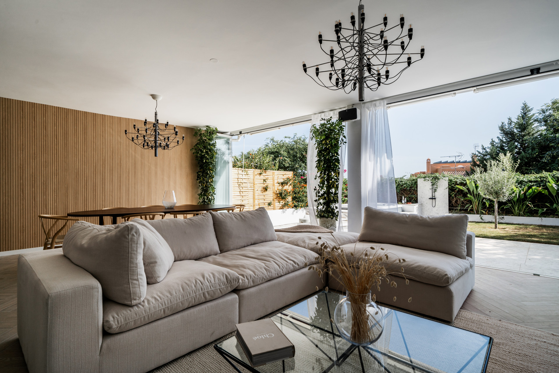 Apartment in Nueva Andalucia, Marbella - Image 1