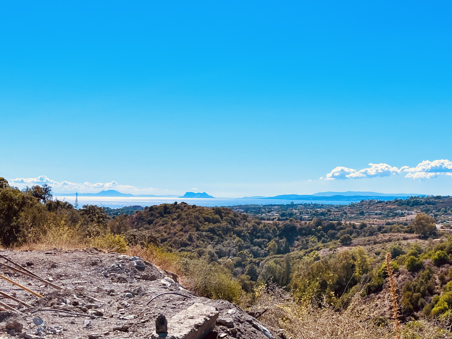 Plot in Estepona East, Estepona - Image 1