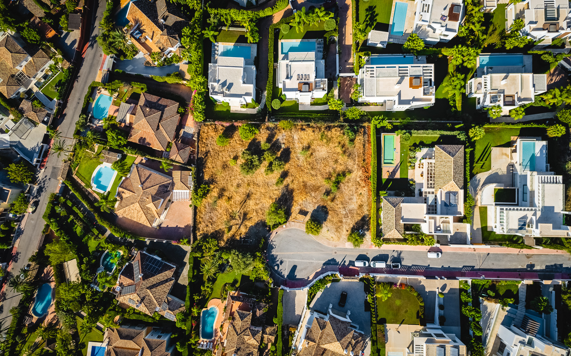 Plot in Nueva Andalucia, Marbella - Image 1