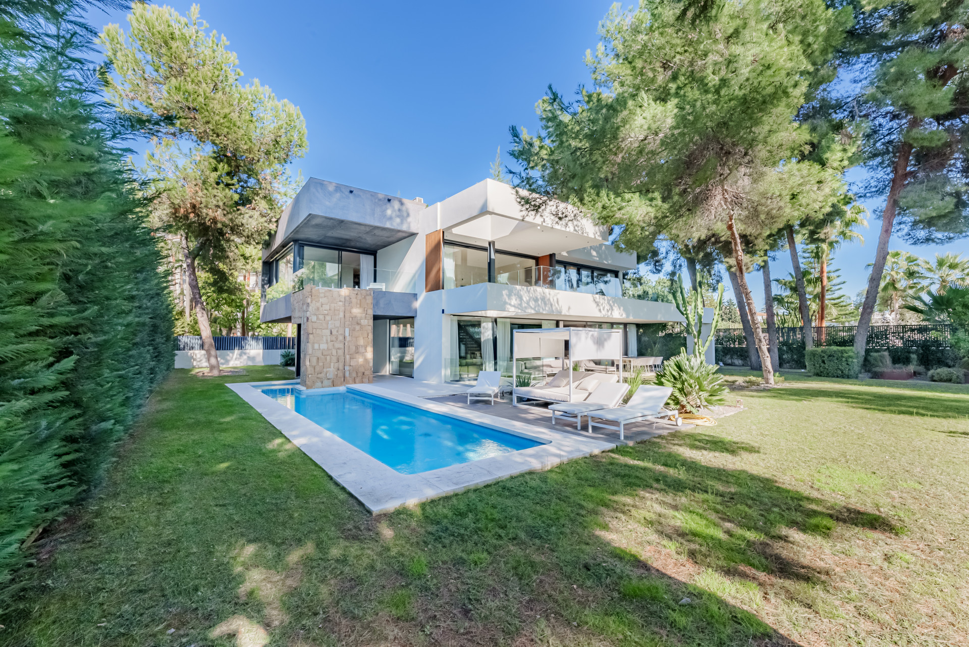 Villa in Marbella Golden Mile, Marbella