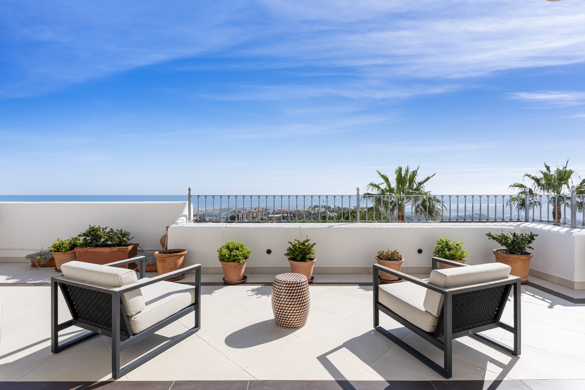 Duplex Penthouse in La Heredia, Benahavis