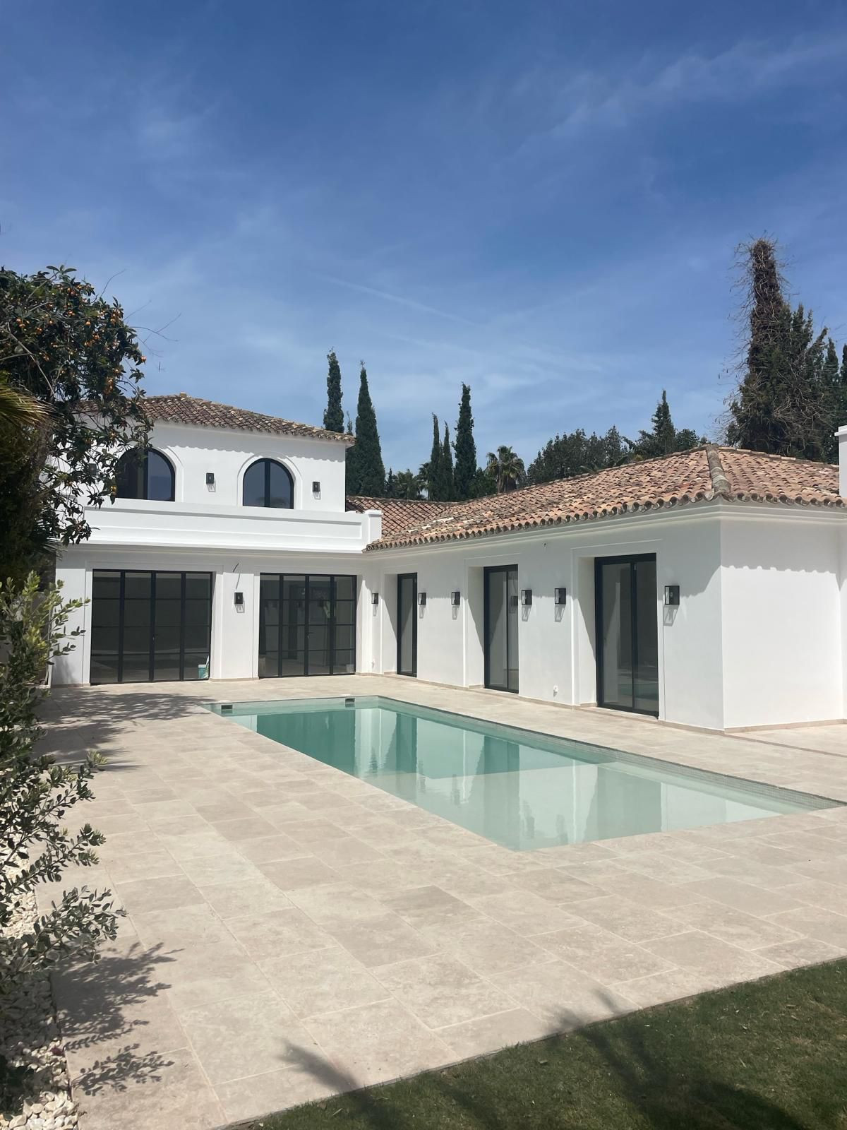 Villa à Nueva Andalucia, Marbella