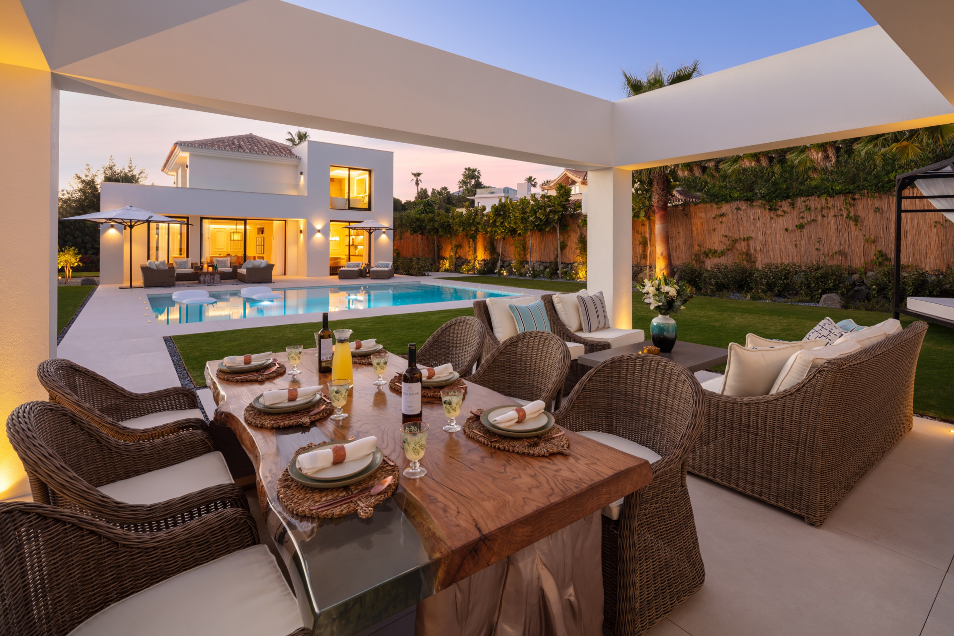 Villa in Nueva Andalucia, Marbella - Image 1