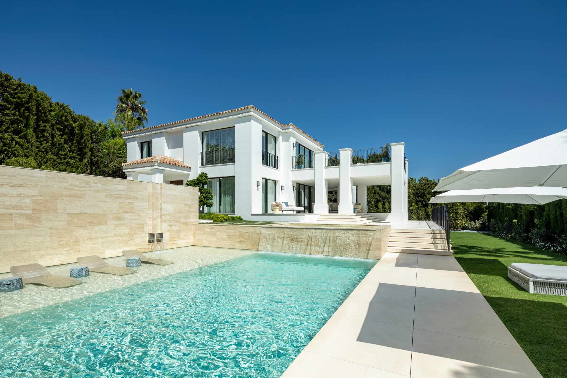 Villa in Marbella Golden Mile, Marbella - Image 1