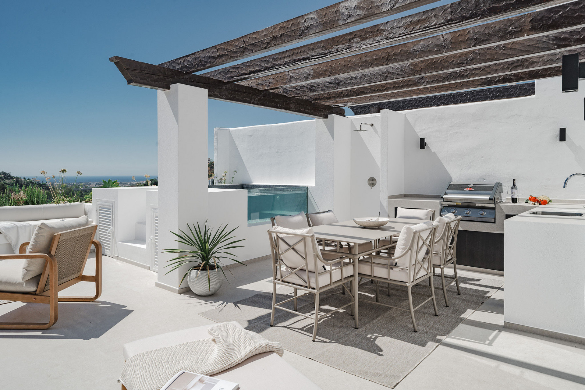 Duplex Penthouse in La Quinta, Benahavis - Image 1