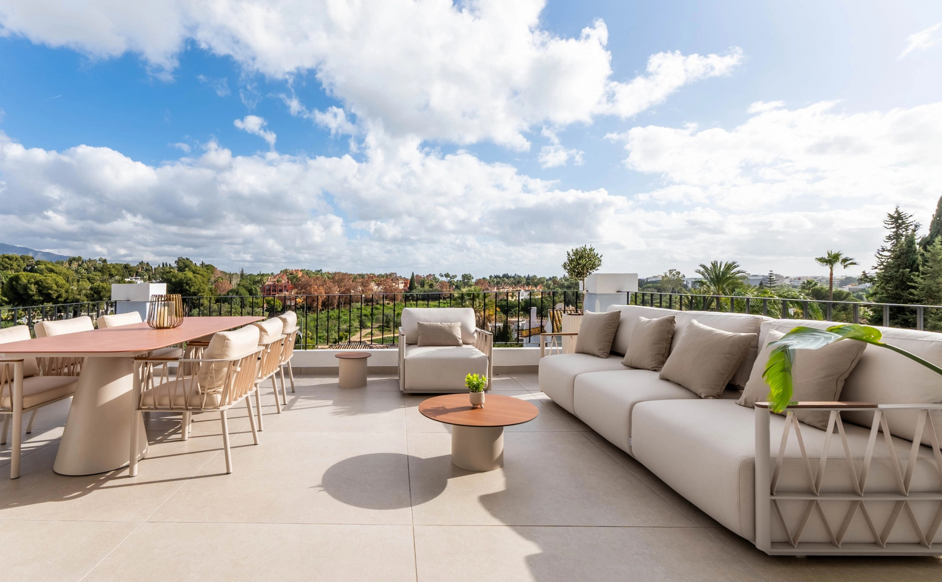 Duplex Penthouse en Nueva Andalucia, Marbella