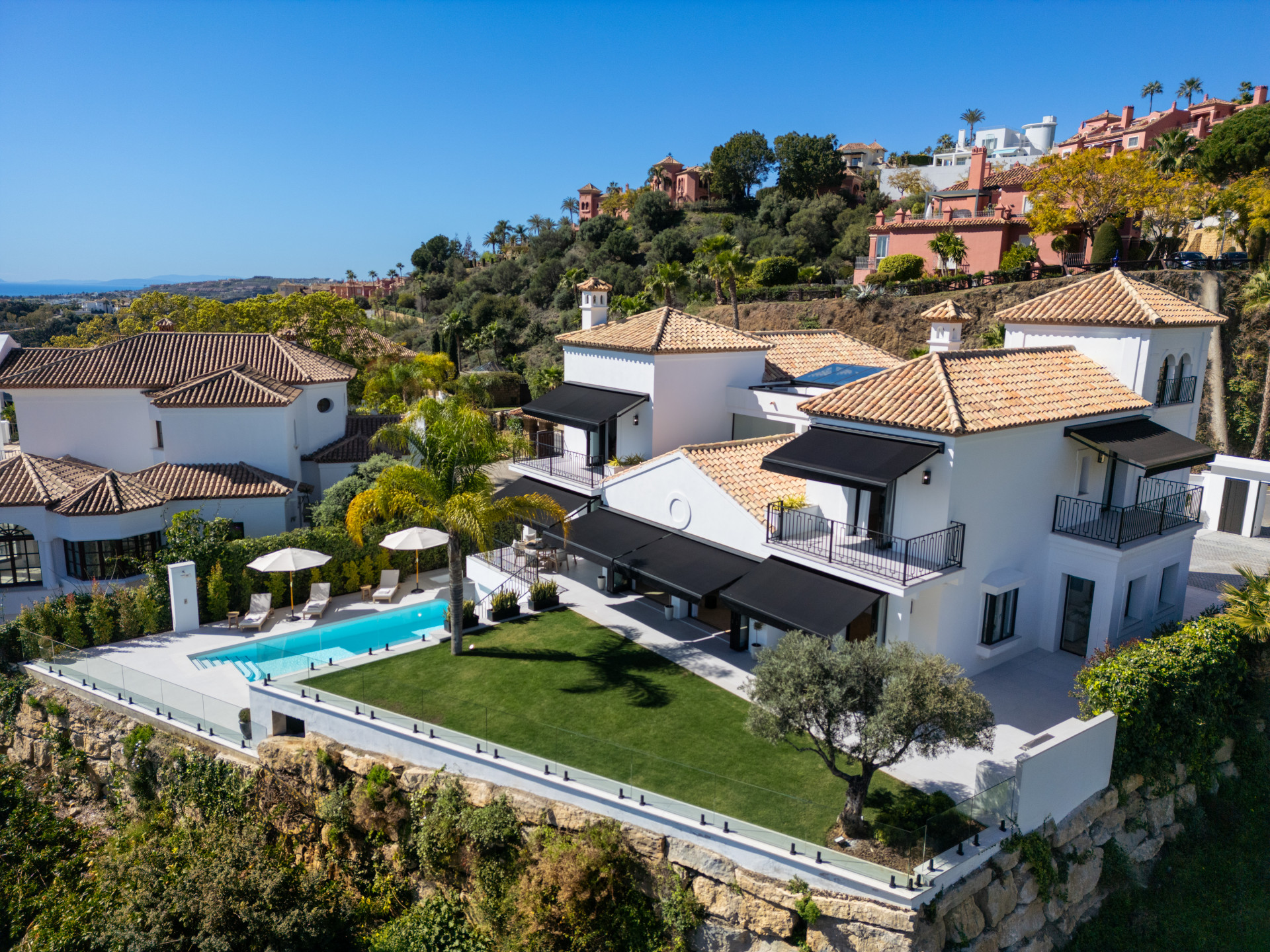 Villa in La Quinta, Benahavis - Image 1