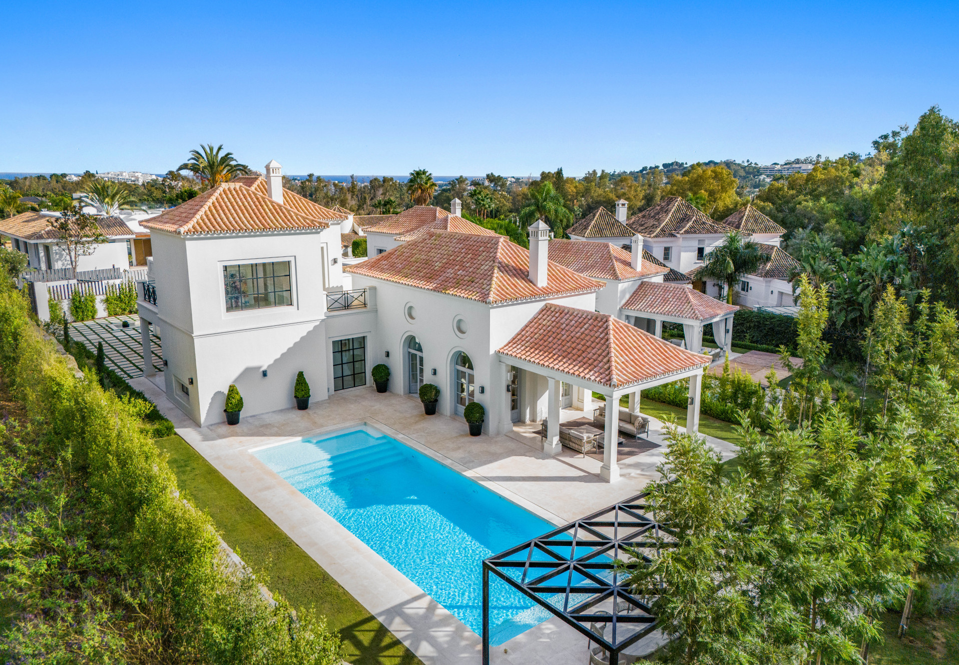 Villa en Nueva Andalucia, Marbella - Image 1
