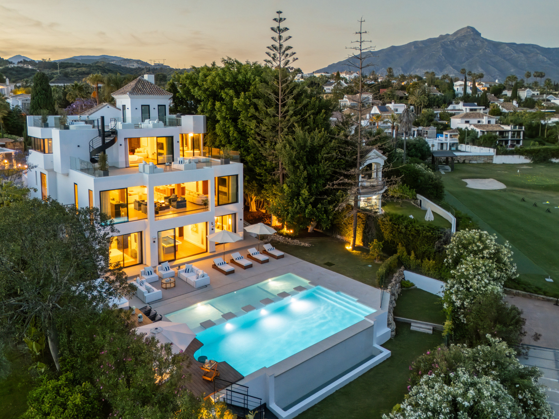 Villa à Nueva Andalucia, Marbella