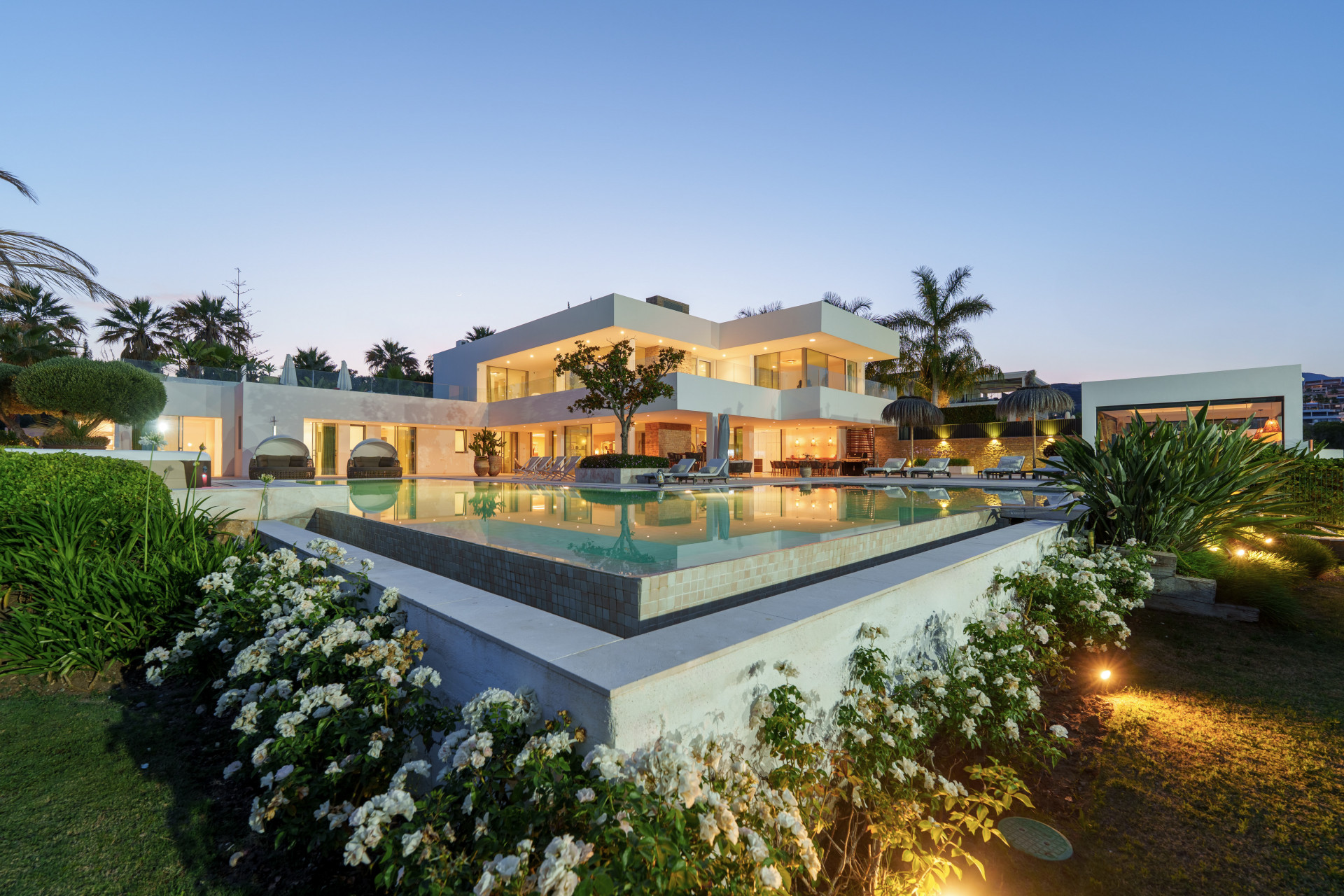 Villa in Nueva Andalucia, Marbella