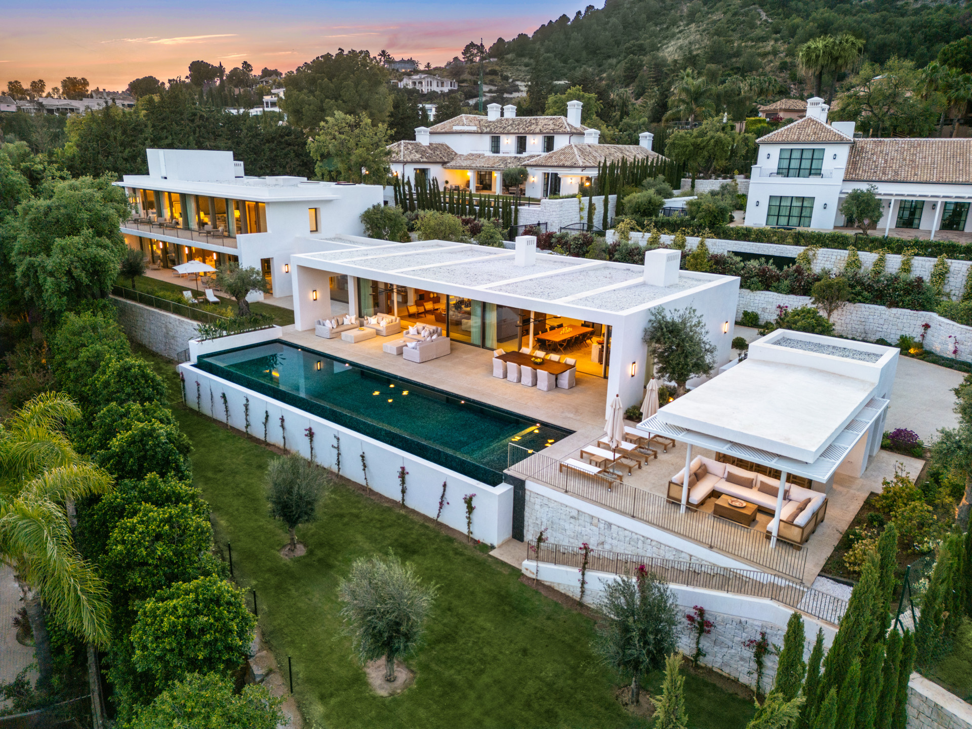 Villa in Marbella Golden Mile, Marbella