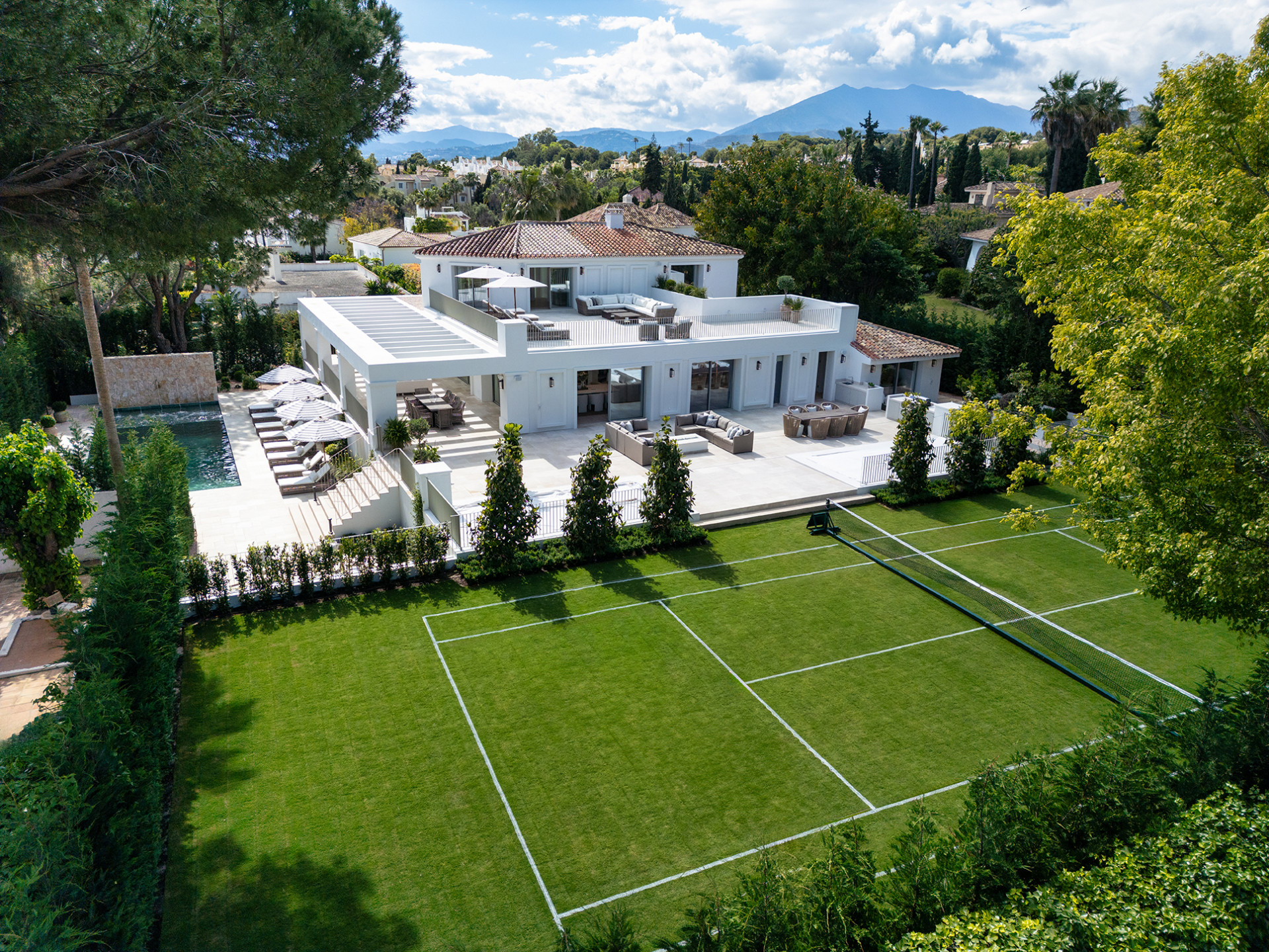 Villa in Marbella Golden Mile, Marbella