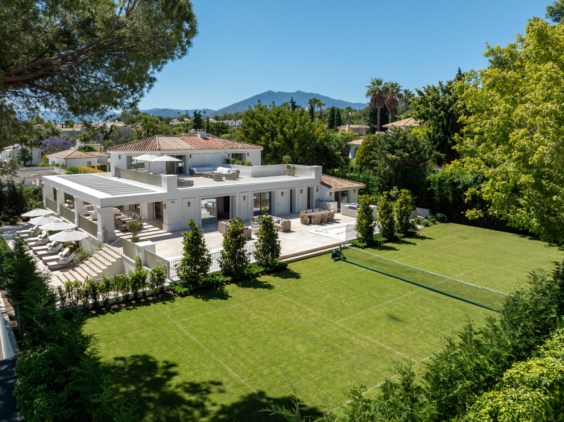 Villa in Marbella Golden Mile, Marbella