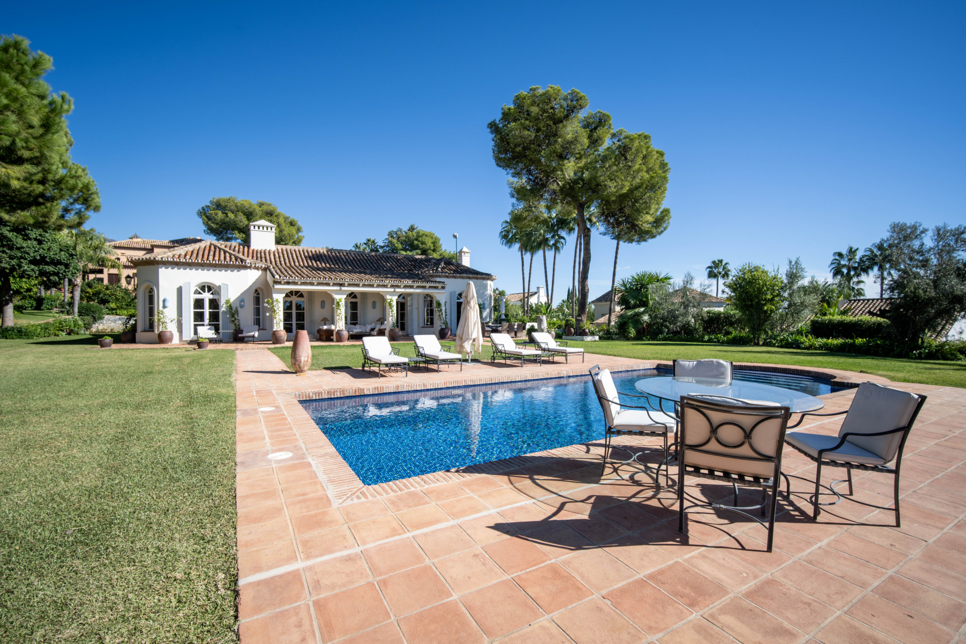 Villa en Marbella Golden Mile, Marbella