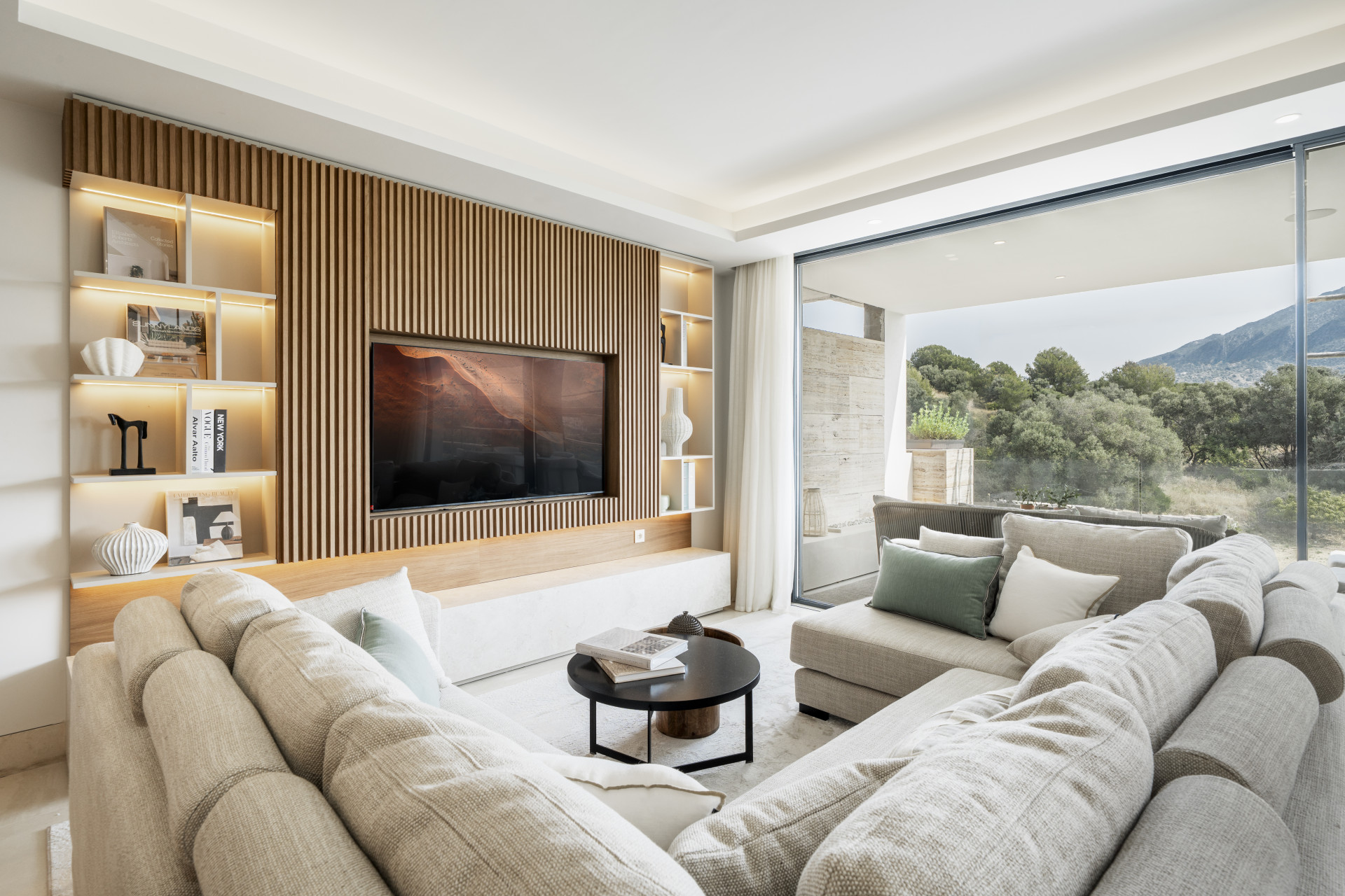 Apartment in Nueva Andalucia, Marbella